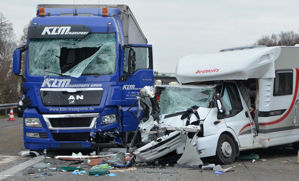 Schwerer VU A 1 Rich Saarbruecken kurz vor AK Leverkusen P022.JPG - Miklos Laubert